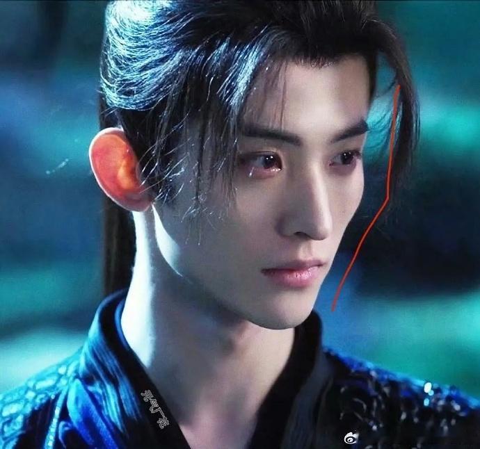 常华森是不是吃胖点会更好 脸型影响戏路吗  现在有些角度硬伤 比如45度角有点崎