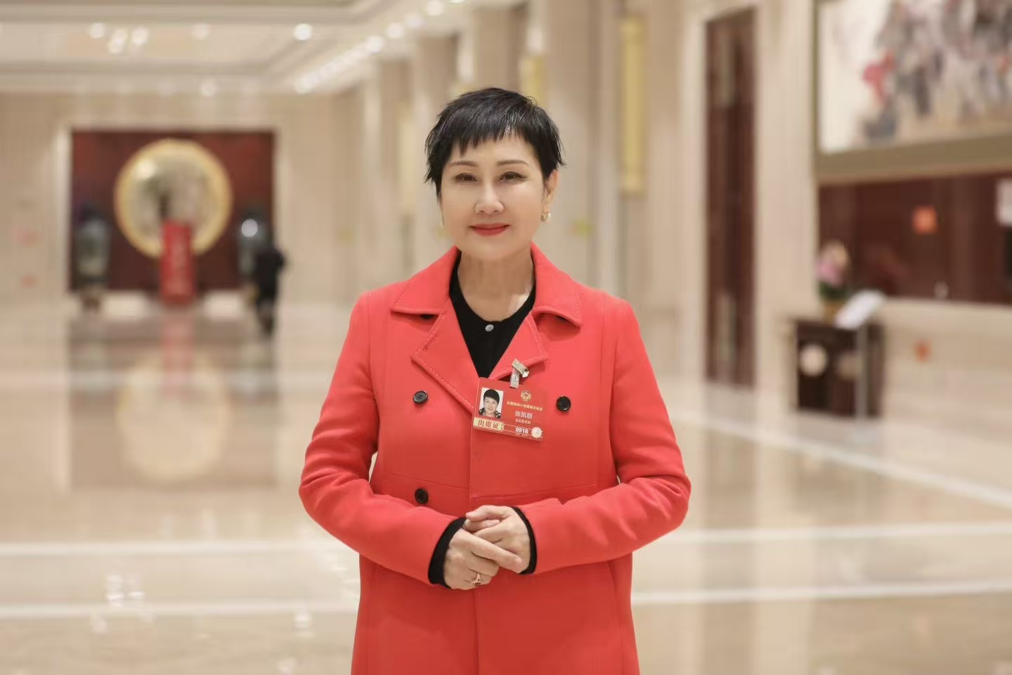 张凯丽提案推动演员署名新规落地有温度有担当的文艺工作者！凯丽老师聚焦行业，守护影