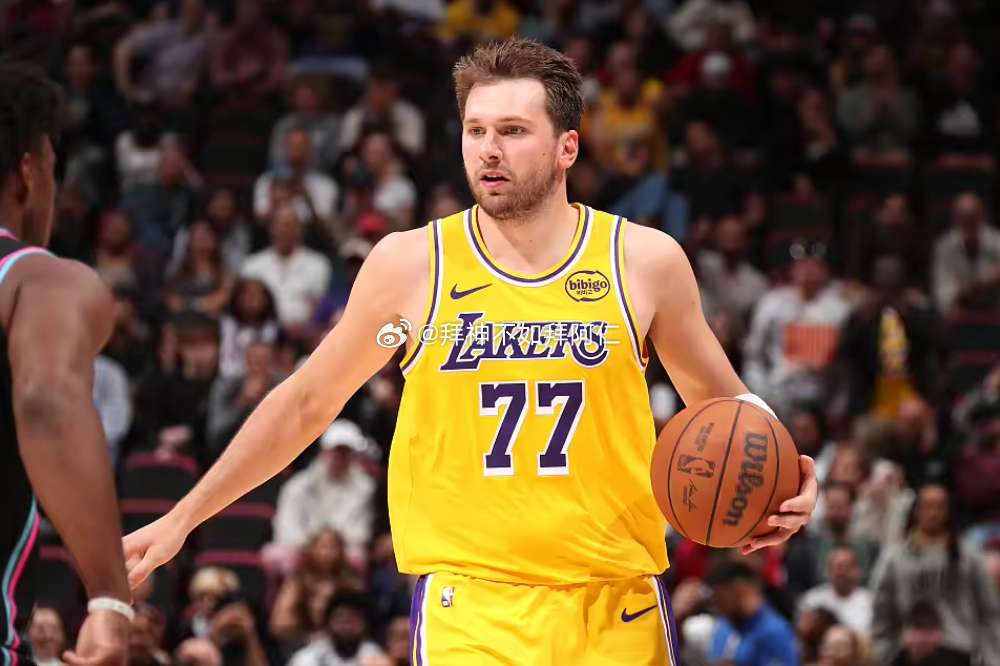 今日NBA常规赛湖人客场背靠背与热火交手，最终湖人134-126取胜。今日东契奇