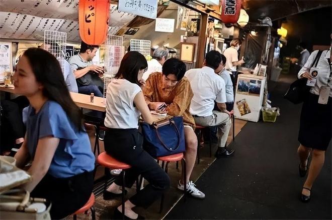 为什么说日本是穷鬼发达国家？
日本这个国家，很多人都觉得它是典型的发达国家代表。