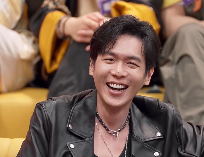 张若昀在《喜人奇妙夜2》投个票，都暴露了他的小心思。
 
大家说起选择看好的团队