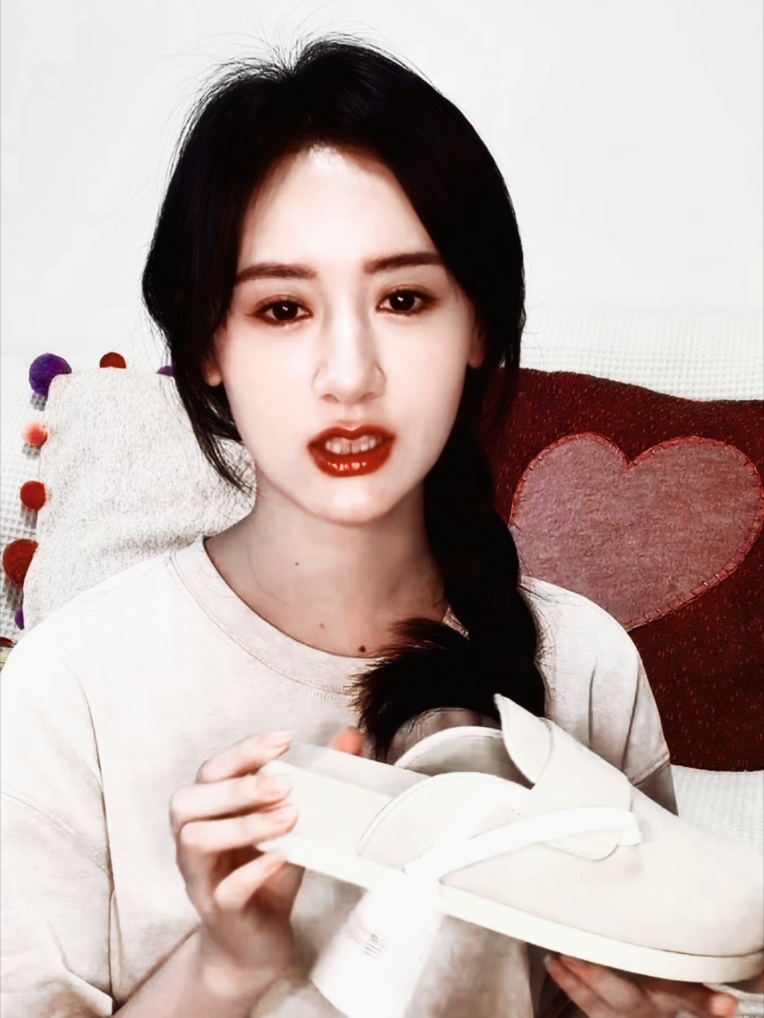 袁冰妍[超话][兔子]袁冰妍 [兔子]每个人都有爱美的权利，所以我爱你。​​​