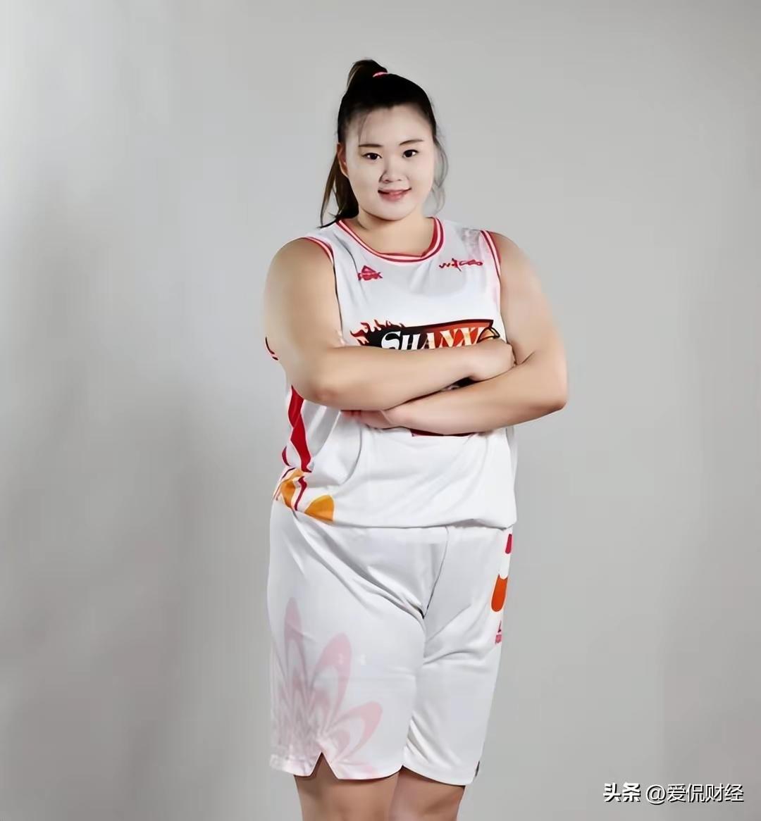 刘禹彤落选令人扼腕，宫鲁鸣选人思路令人担忧
 
中国女篮世界杯预选赛12人名单正