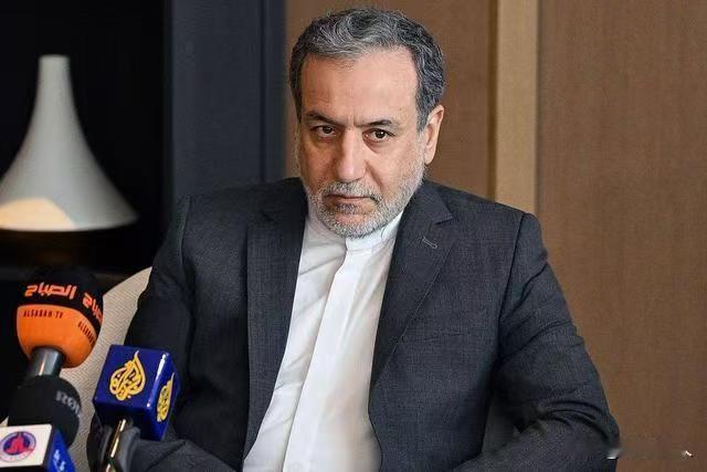 伊朗最新消息
2026年4月24日，伊朗外长阿拉格齐突然要飞巴基斯坦了！这可不是