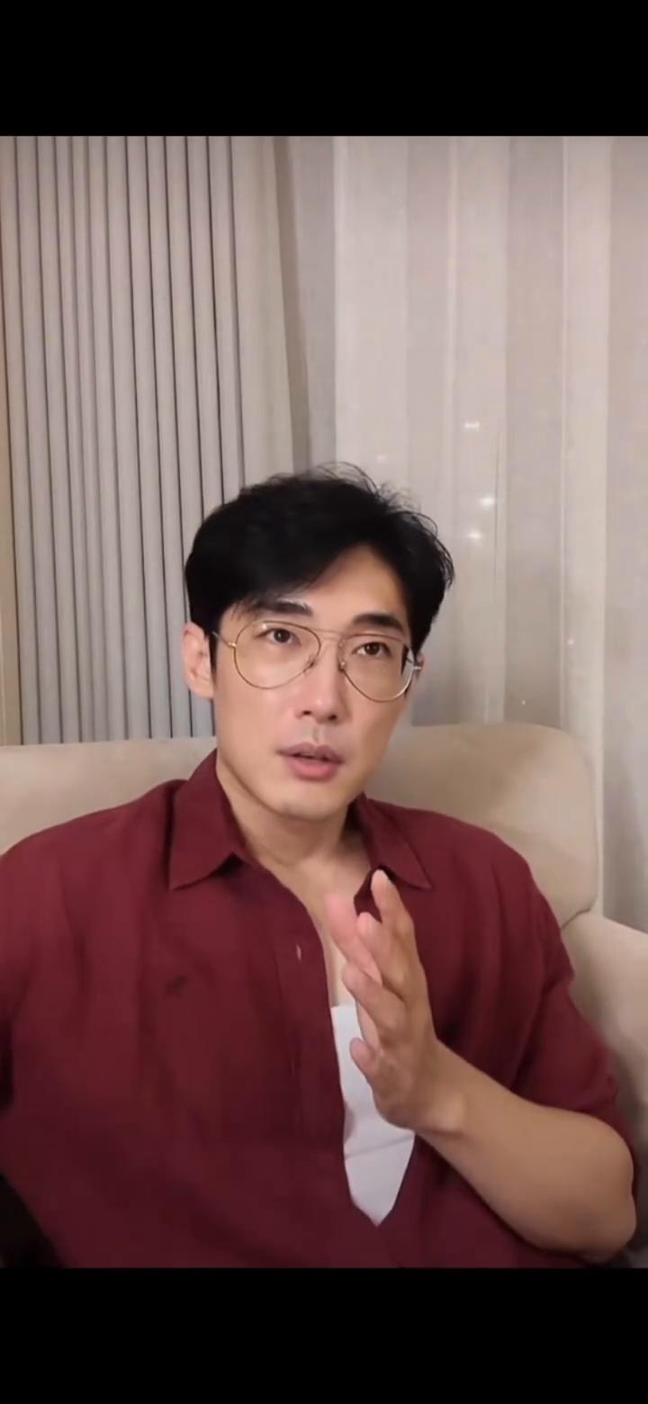 发生了不可调和的矛盾。这场不可调和的矛盾最后的结果就是父子俩彻底闹僵了。彻底闹僵
