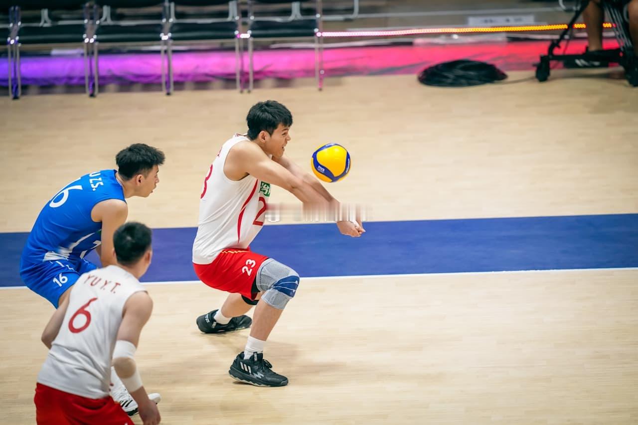 中国男排1-3韩国男排（亚锦赛1/4决赛）王滨：16分（27扣14中1失误2被拦