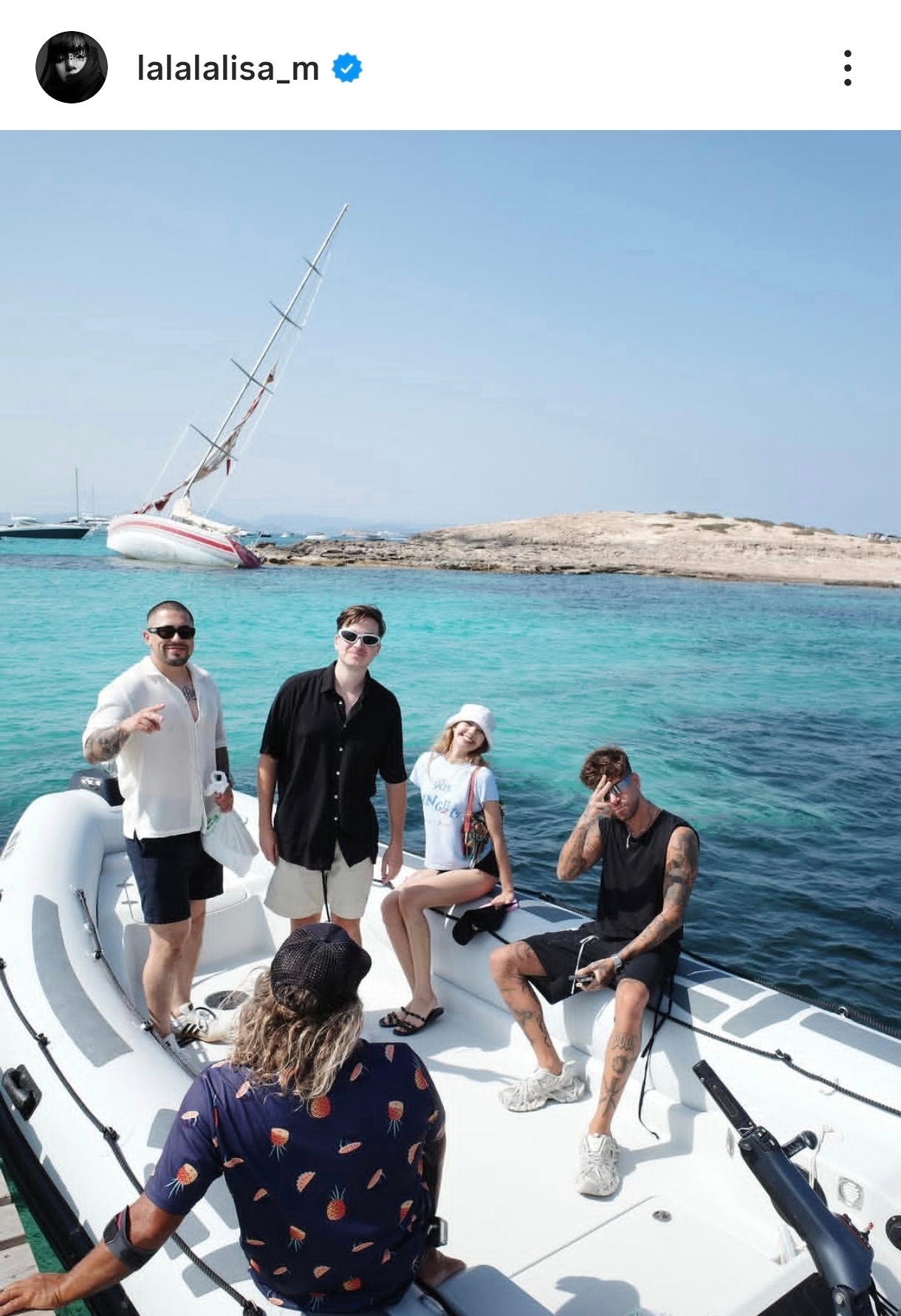 Bad Angel 🪽原来这个小Lisa早就剧透了😉 