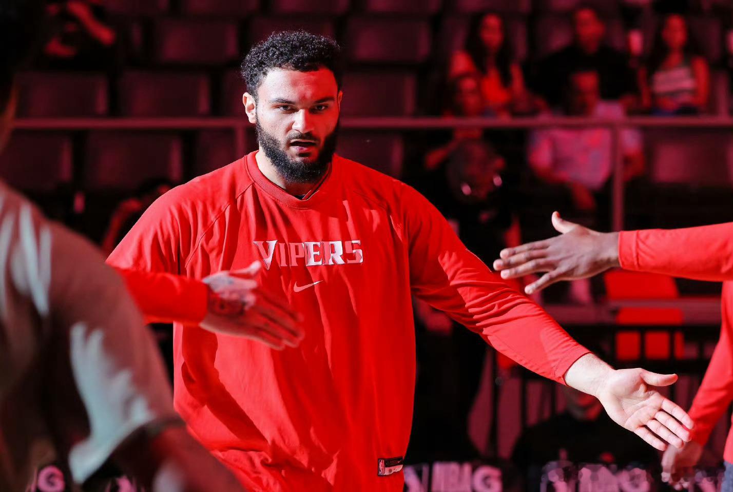 旧将罗迪帮助火箭锁定季后赛首轮对手火湖大战