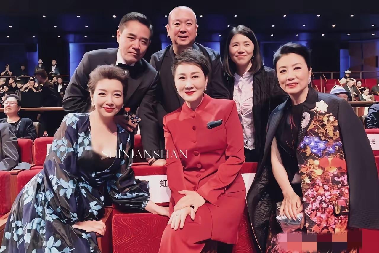 我敢说，能认出三位，说明你已经老了……