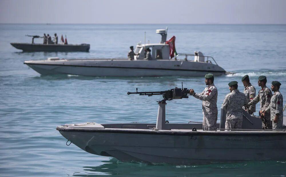 霍尔木兹海峡刚说开放，转头就开火，印度油轮先撞上风口

前一天还在放话开放海峡，