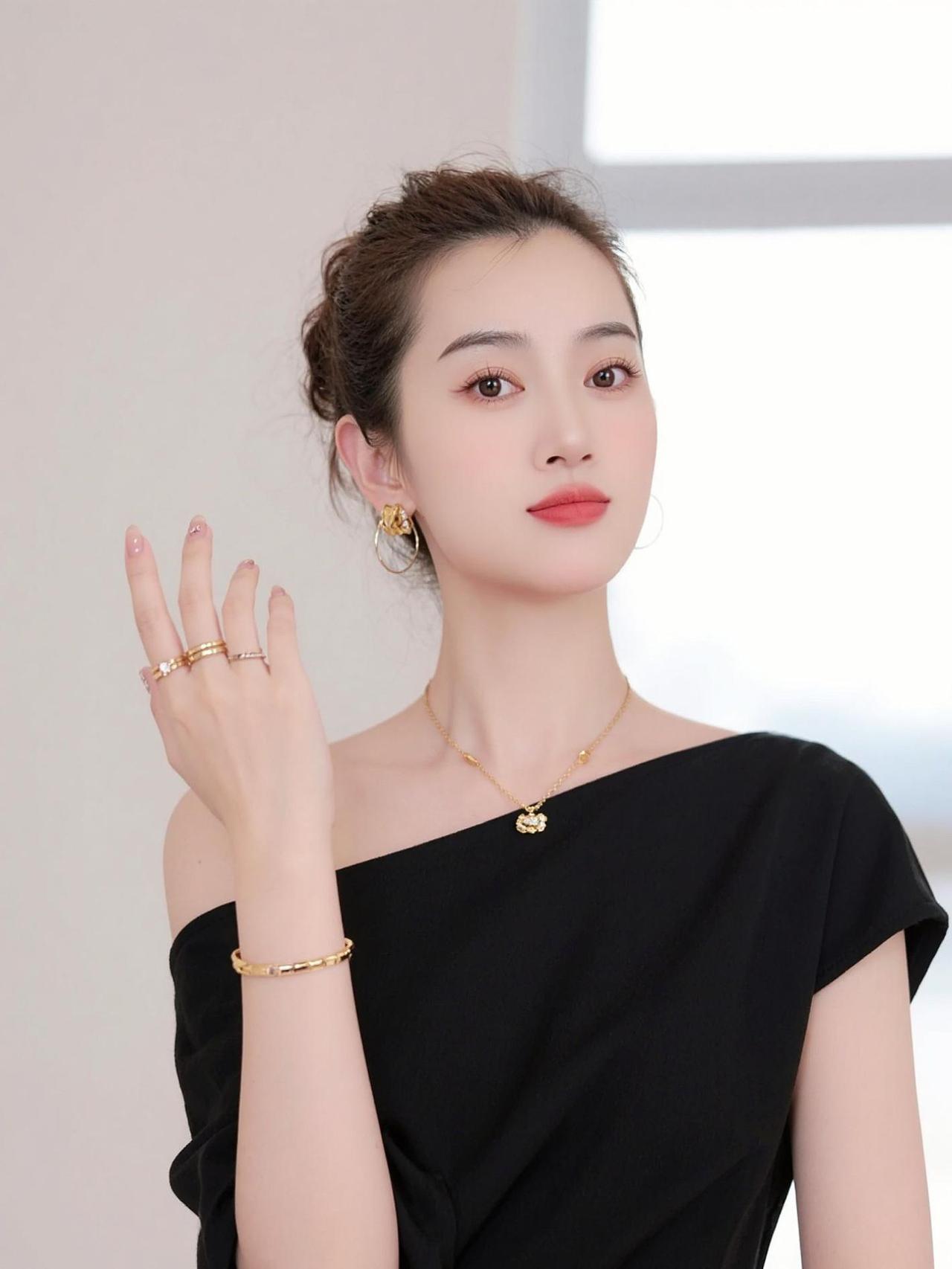 AI单肩优雅照 随变ai随便玩 抖音玩法合伙人计划。