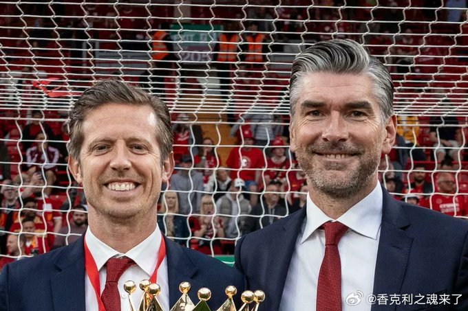 泰晤士报记者乔伊斯透露斯洛特没有太多调整球队的选项，这让人质疑体育总监理休斯和利