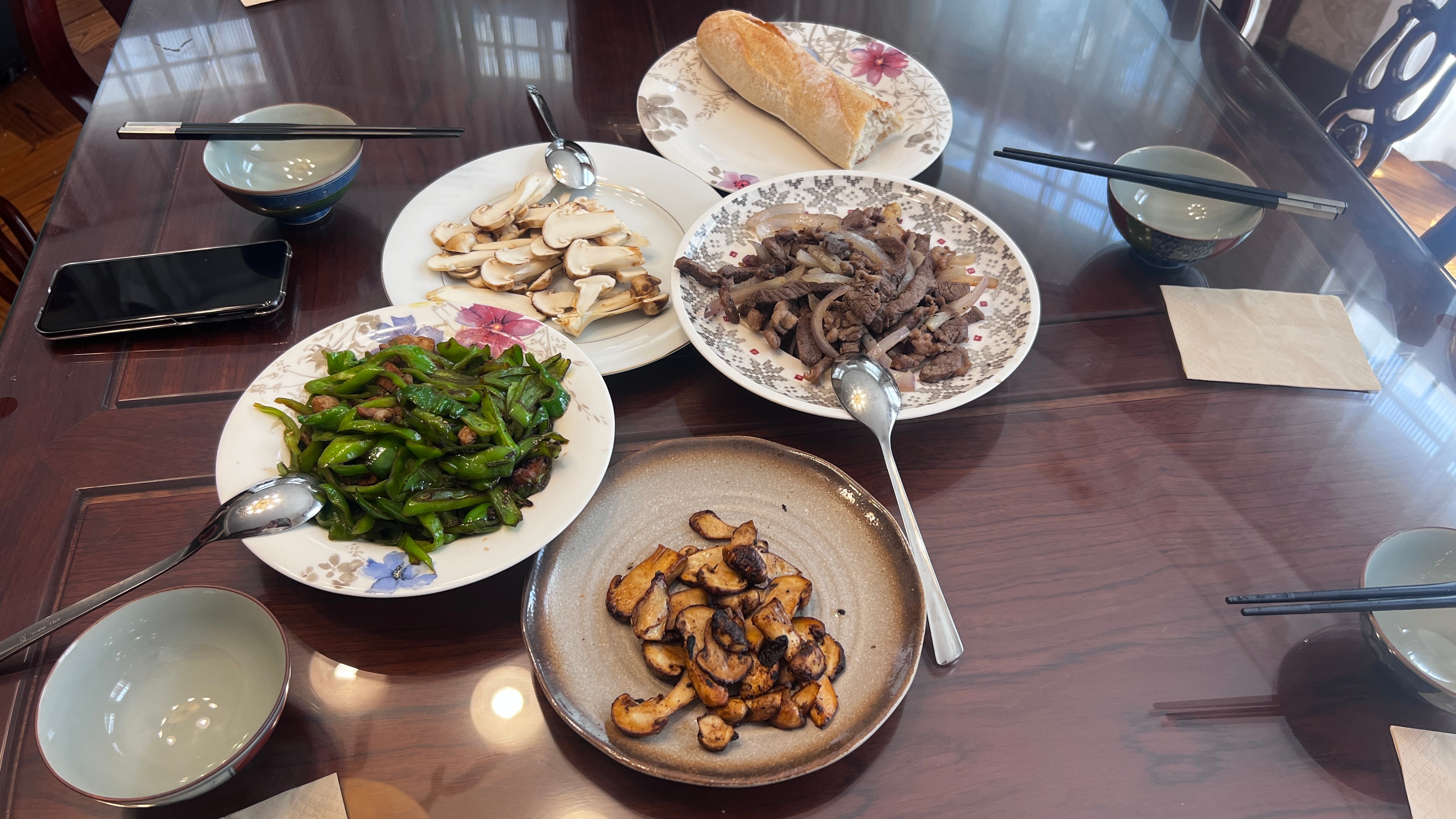 继续，家庭午餐。[馋嘴] ​​​