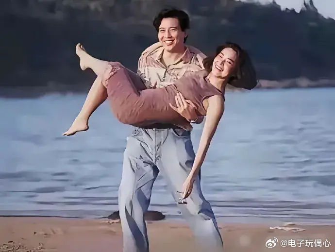 林青霞和他在一起快20年，居然分手了，这么帅的对象我可舍不得。 