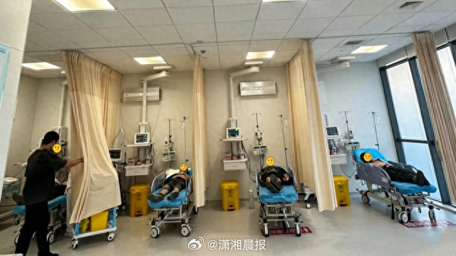 【#上海一医院一小时连收5名中暑患者#】记者今天从上海医大医院获悉，近期该院急诊
