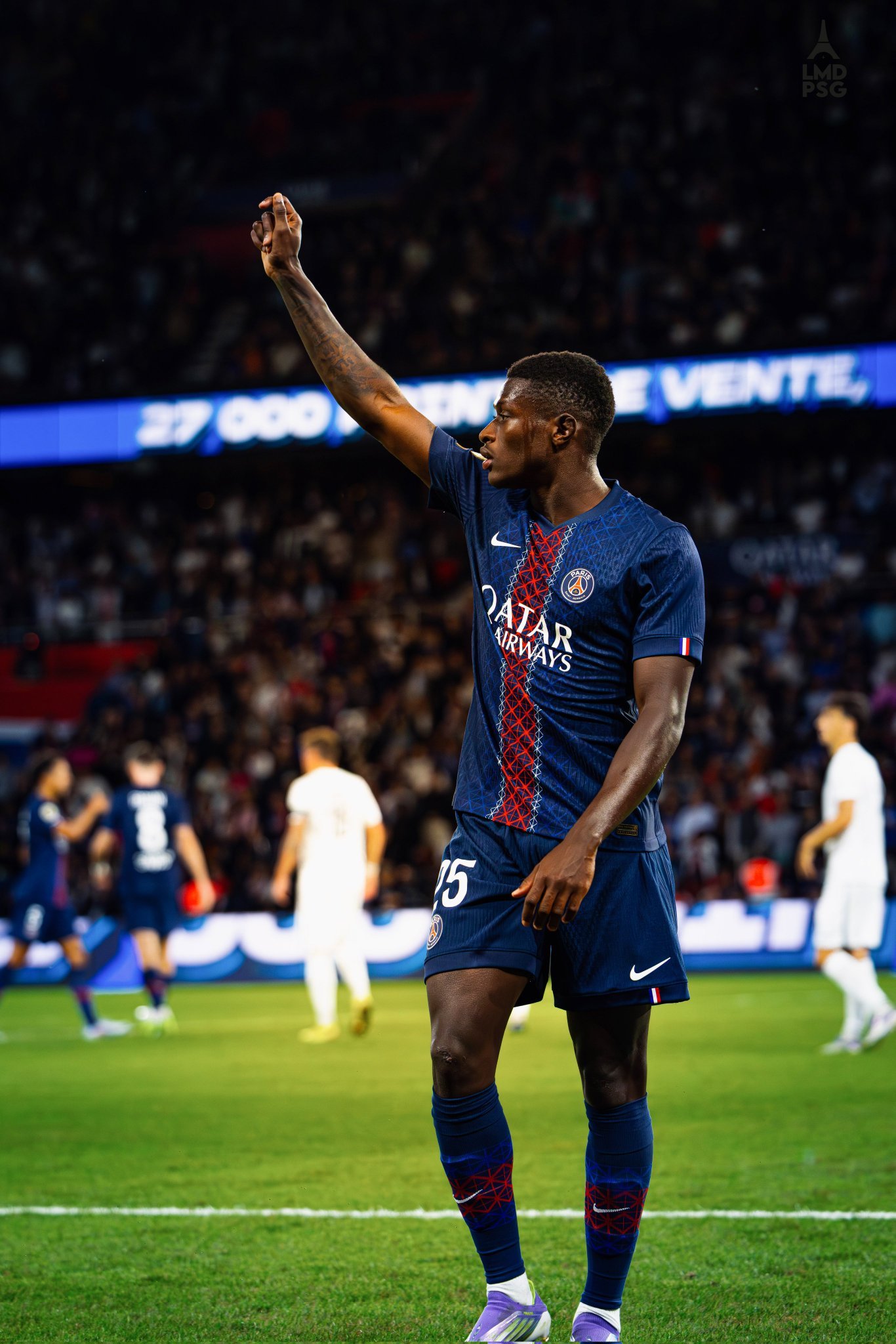 巴黎圣日耳曼  🚨努诺·门德斯能否成为布拉德利·巴科拉缺阵期间左边锋的长期解决