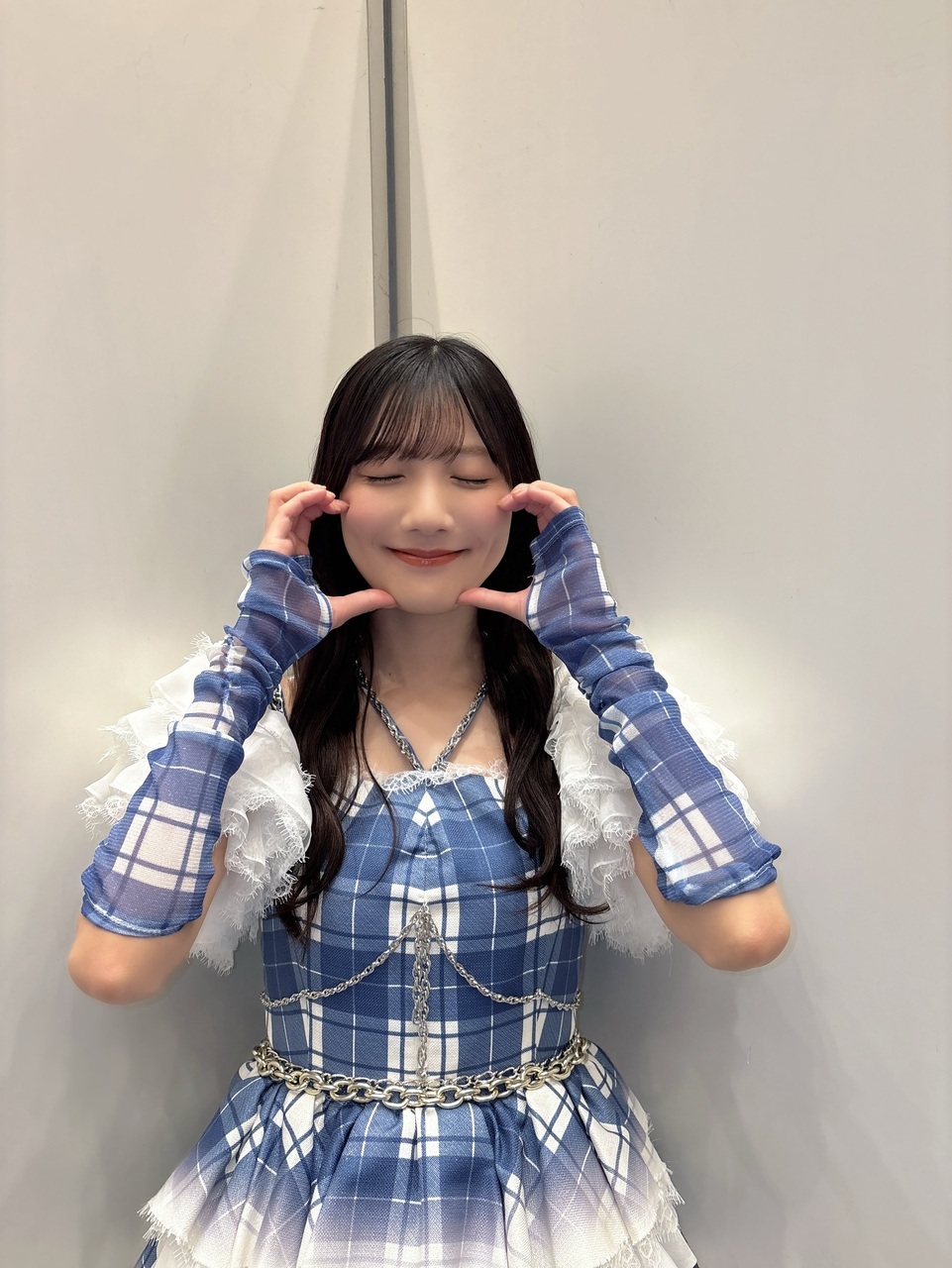 ひな「Love yourself!披露させていただきました！みんな最近ラブユアセ