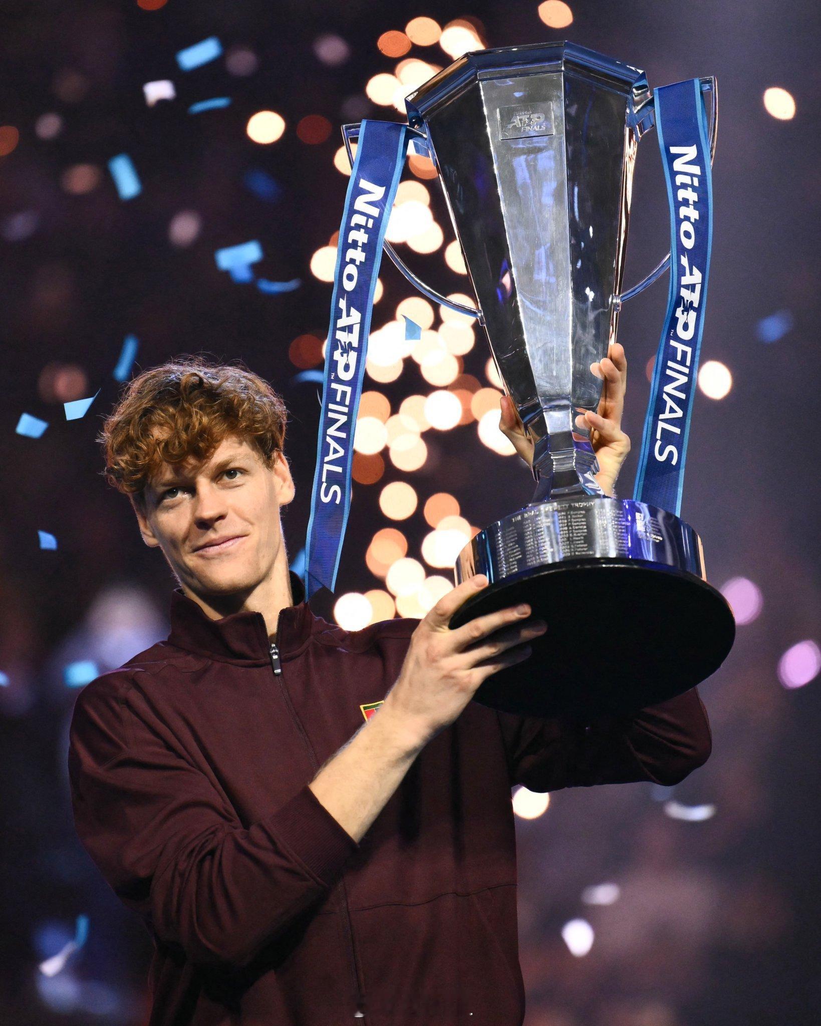 辛纳2025赛季战绩🏆 澳网🥈 罗马🥈 法网🏆 温网🥈 辛辛那提🥈 