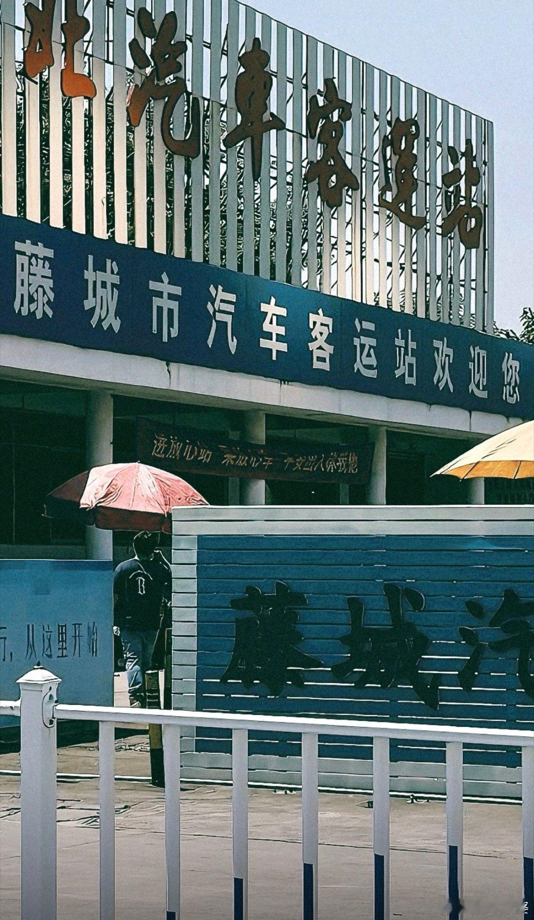 比高温更上头的是野狗骨头折服于野狗骨头的空镜美学从台球厅到筒子楼，从落日到雨夜，