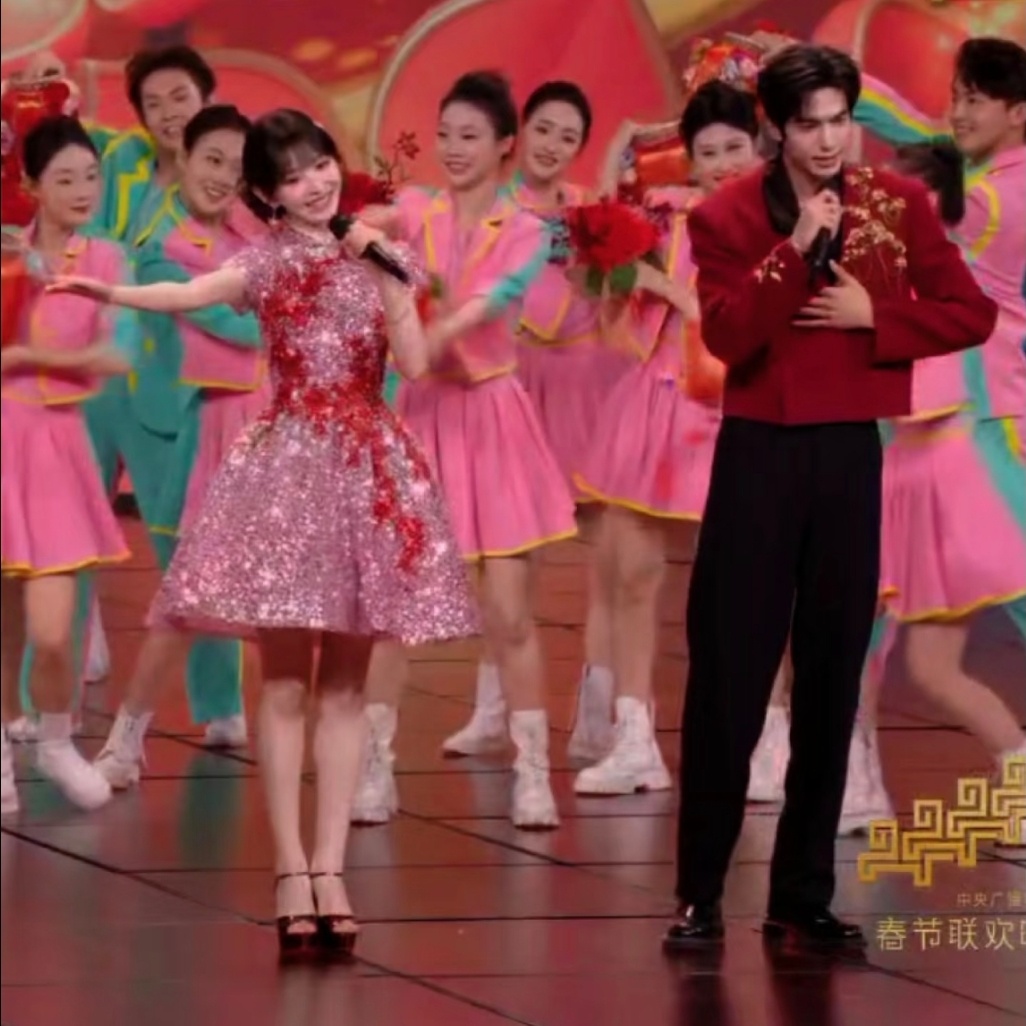 田曦薇首登央视春晚 【田曦薇】这个小饺子萌成啥样了