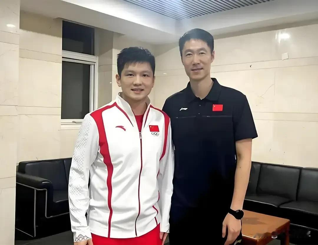 现在小孩学乒乓，环境真不乐观。以上海为例，内卷严重，学校怕担责，对体育热情不高。