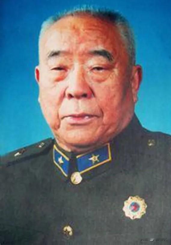 1950年，恩施军分区司令员王定烈乘车去剿匪，途中听说参谋出发前打了电话，感觉不