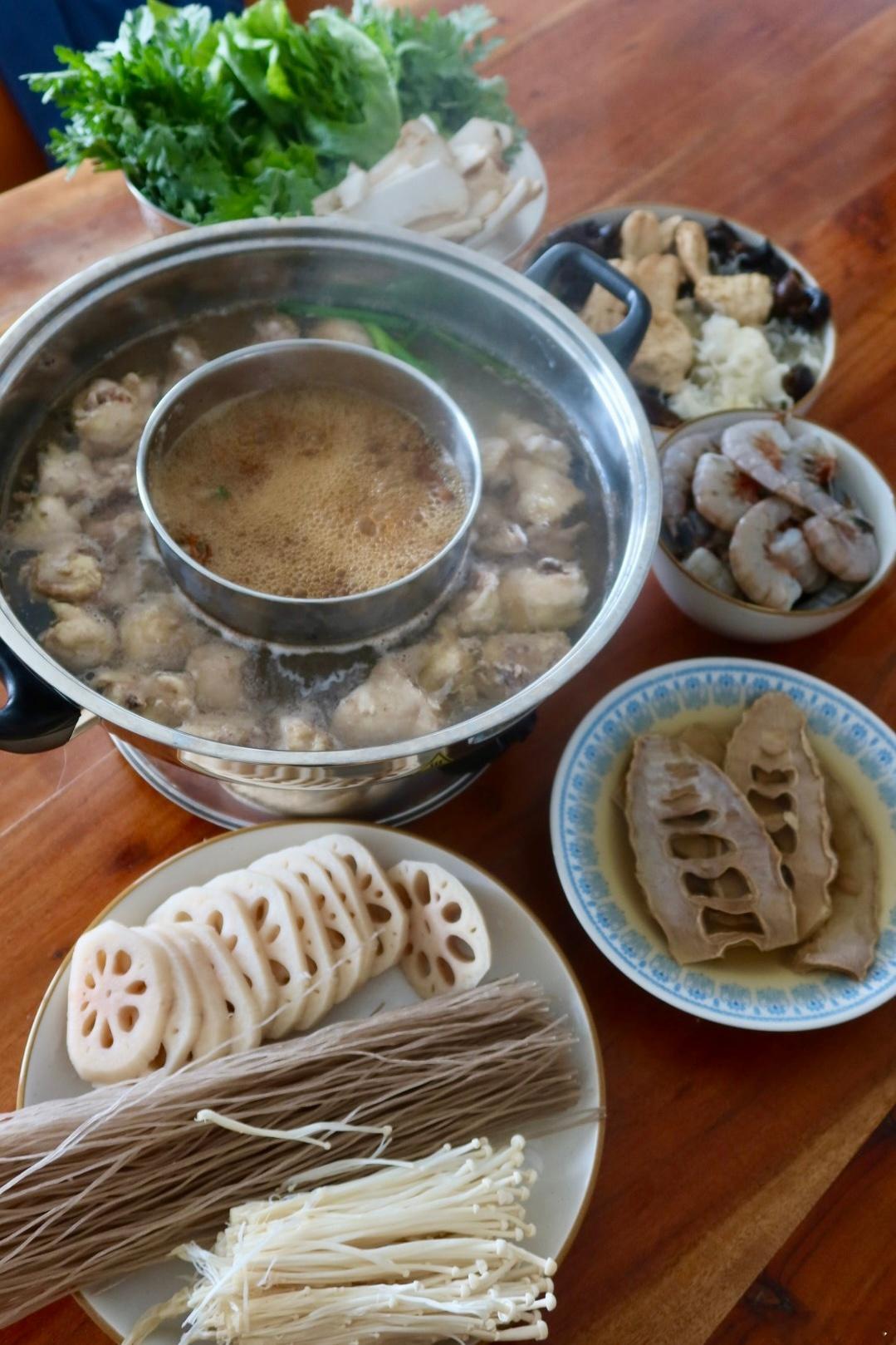 抗炎饮食day112✅从无辣不欢到无辣早餐：陈皮梨水冲山药粉午餐：火锅，椰子鸡＋