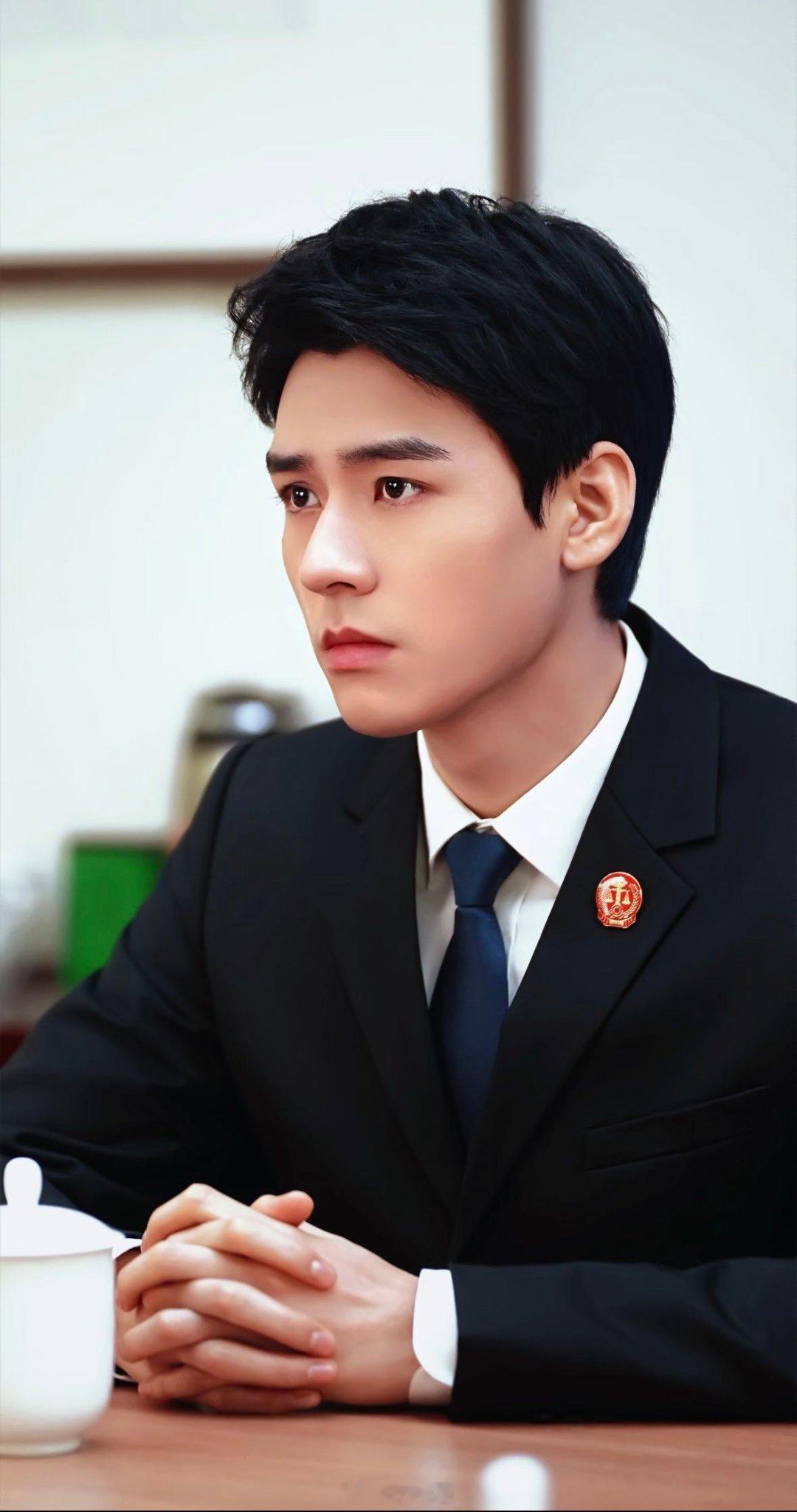 家事法庭大结局还没看的朋友可以放心冲了，26集一次性追完超爽，沈法官判案又专业又