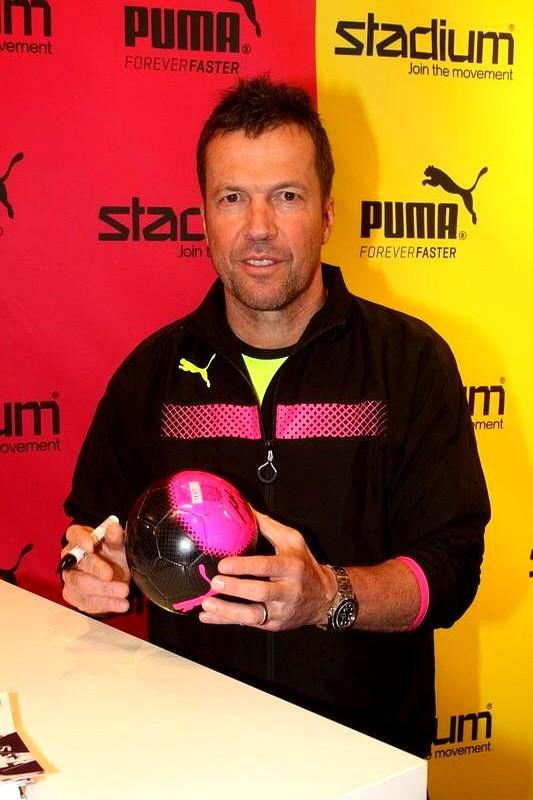 马特乌斯明明啥都有，为啥影响力就是干不过马拉多纳？

这事儿关键看性格。马拉多纳