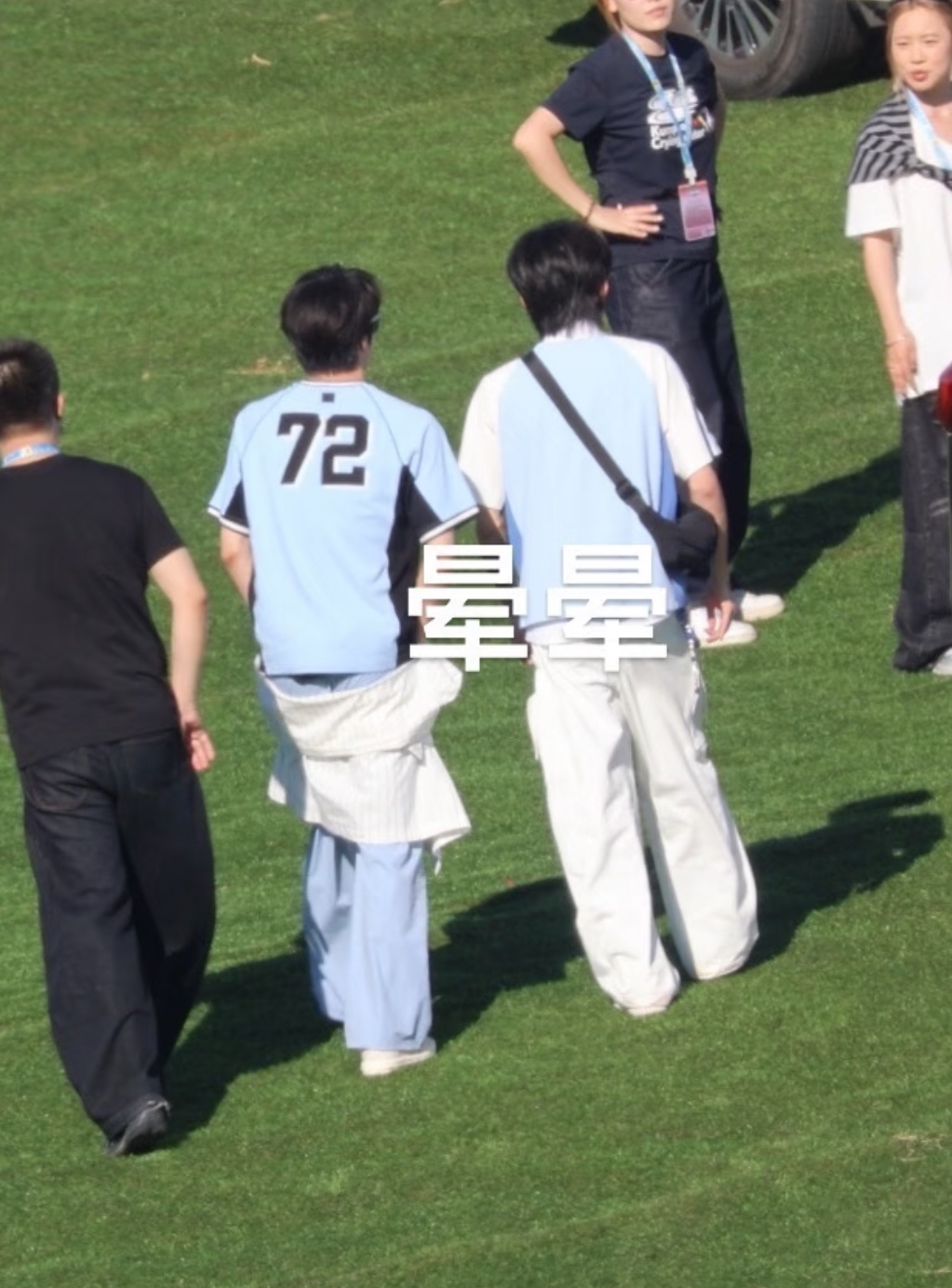 碗盆又粘在一起了 