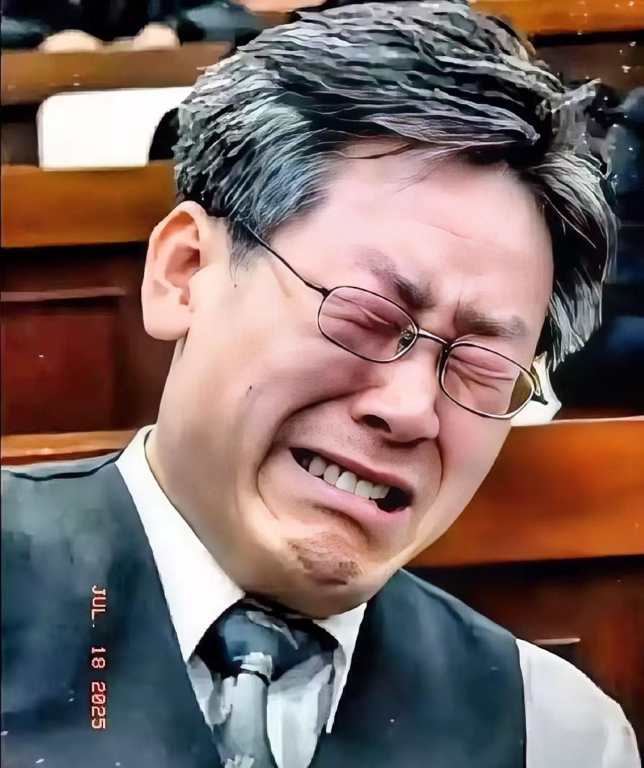 韩国政府传来消息，2026年5月17日，韩国政府周日突然宣布一个大动作：要拿出1