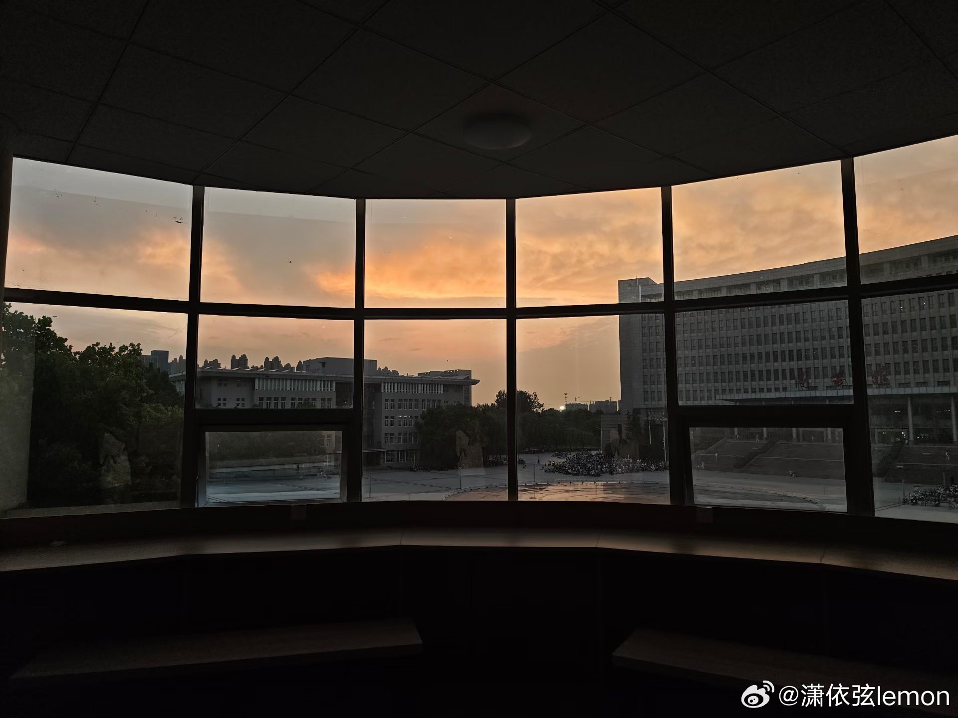 经事却说离别 