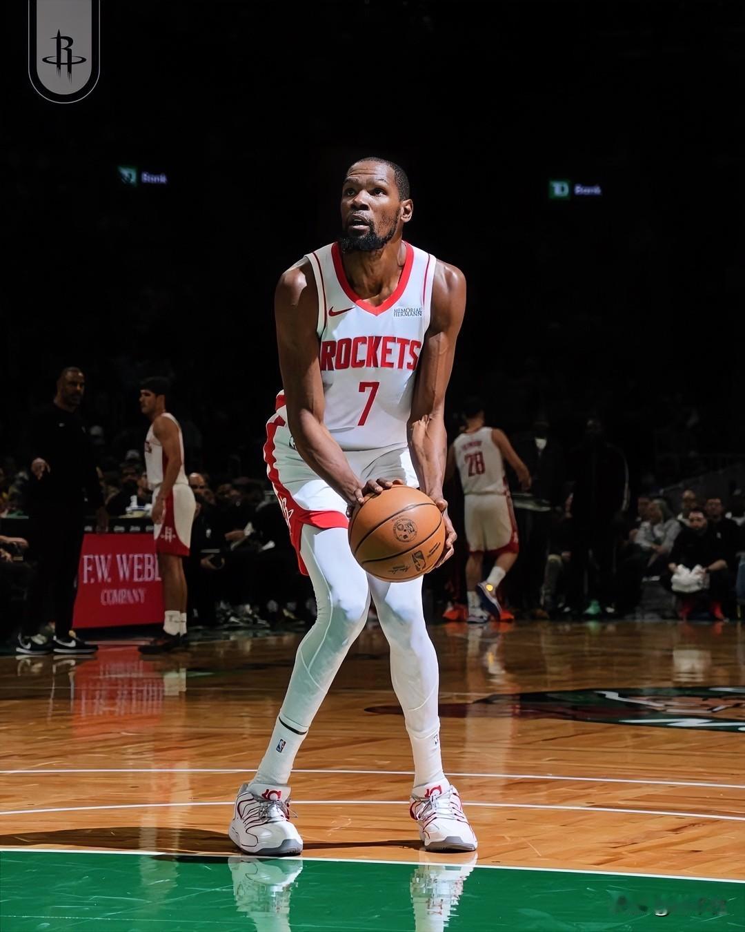 乌度卡和KD跑波士顿“报仇”来了？

乌度卡和杜兰特面对凯尔特人都是有极大情绪的