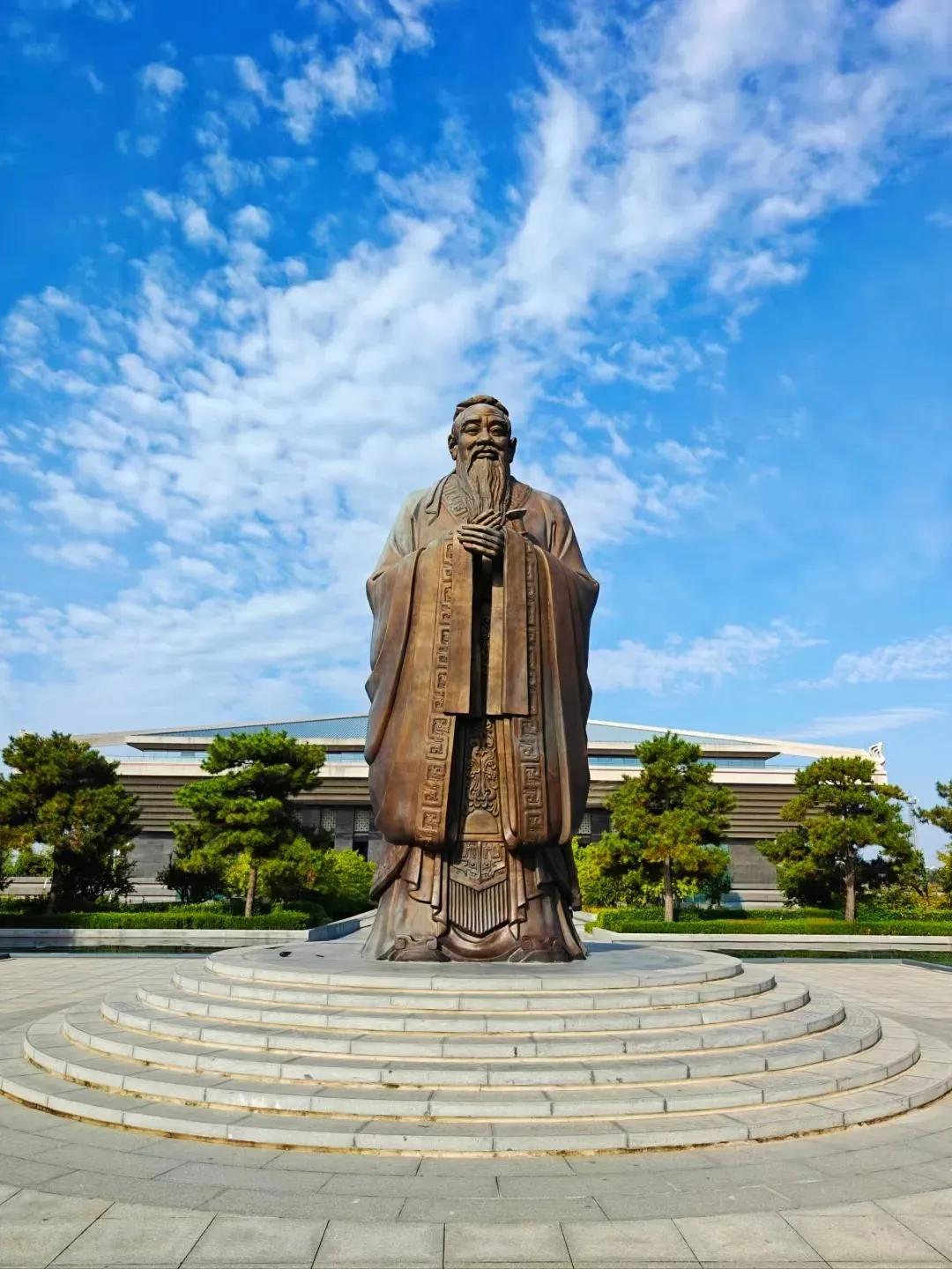五一期间，各大旅行热门城市人山人海，推荐个小众的旅行宝藏城市——济宁市。
济宁市