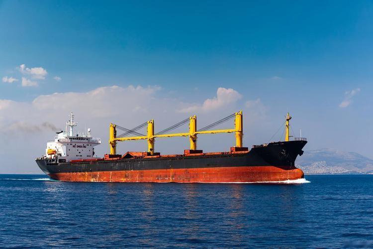 潜艇护航遇劲敌？美军空降夺油轮，俄军为何束手无策？

潜艇护航沦为空谈！美军空降