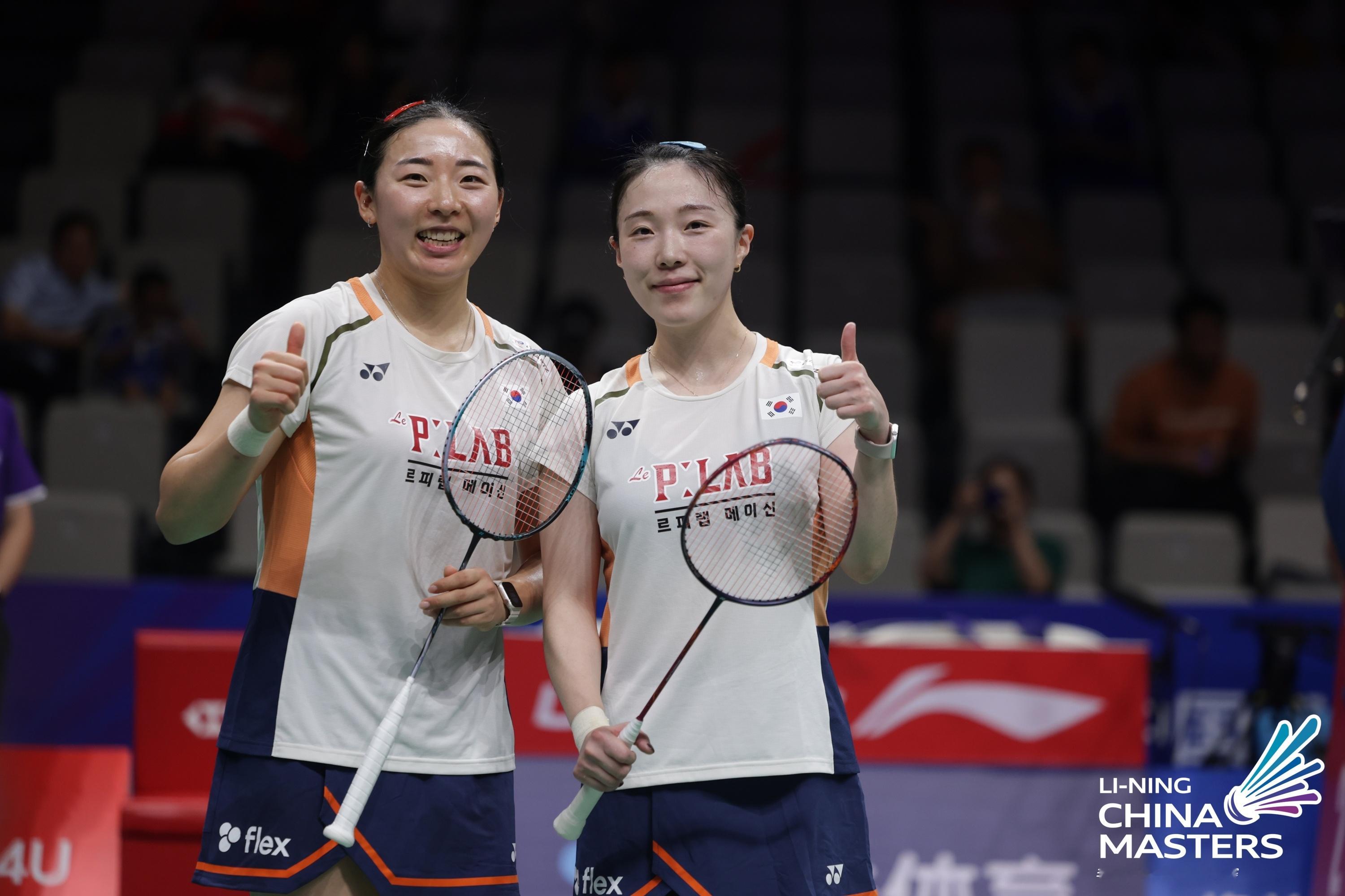 金慧贞/孔熙容🇰🇷 21-13、21-12 🇰🇷郑娜银/李妍雨半决赛：陈