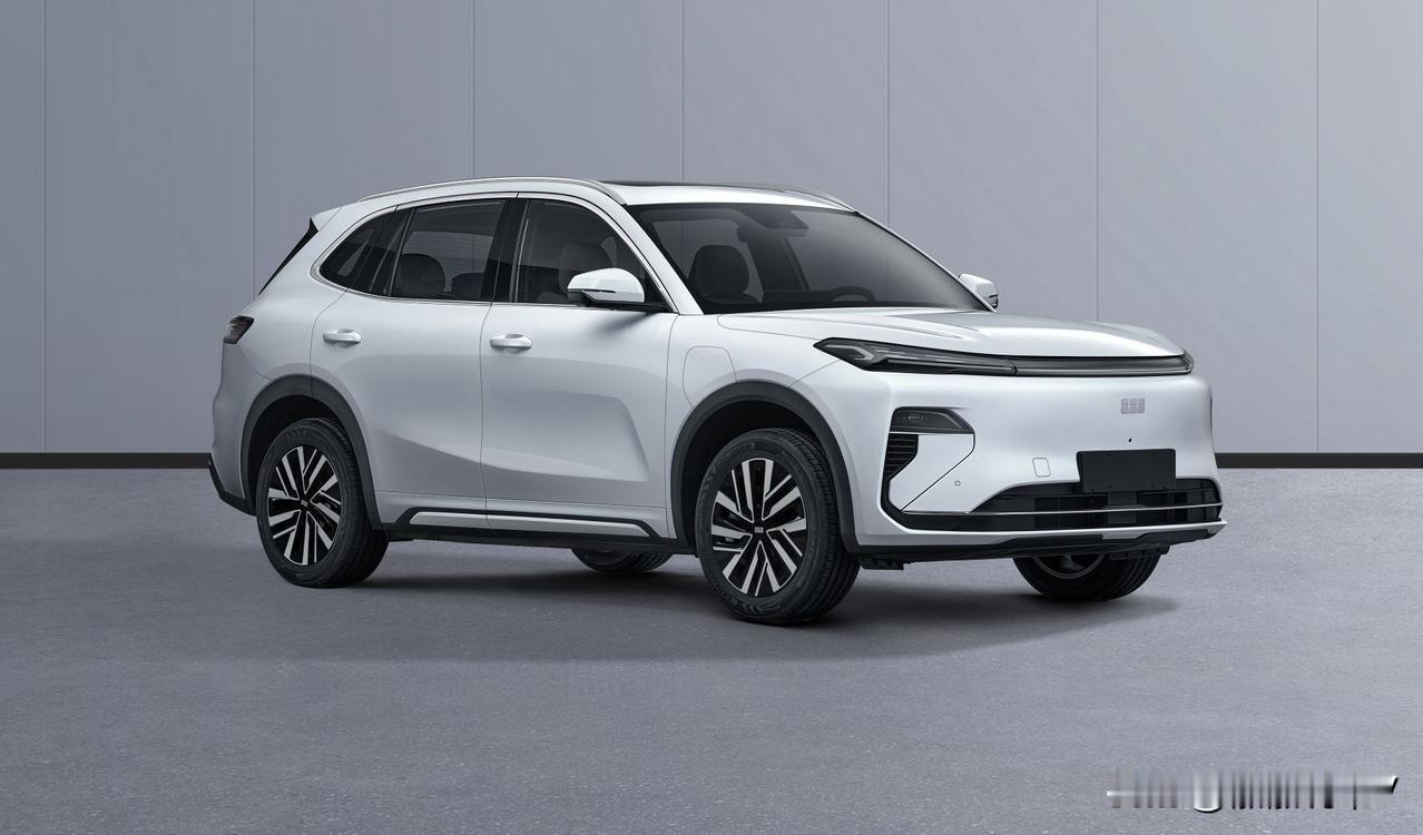 吉利银河星舰7  纯电动要来了。

外形尺寸长度4750毫米，宽度1905毫米，