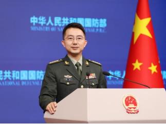 国防部发布会，一个记者突然抛出个尖锐问题：要是日方强行登钓鱼岛，怎么办？

蒋斌