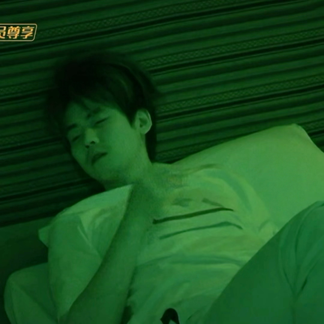 我没睡饱…🥺 