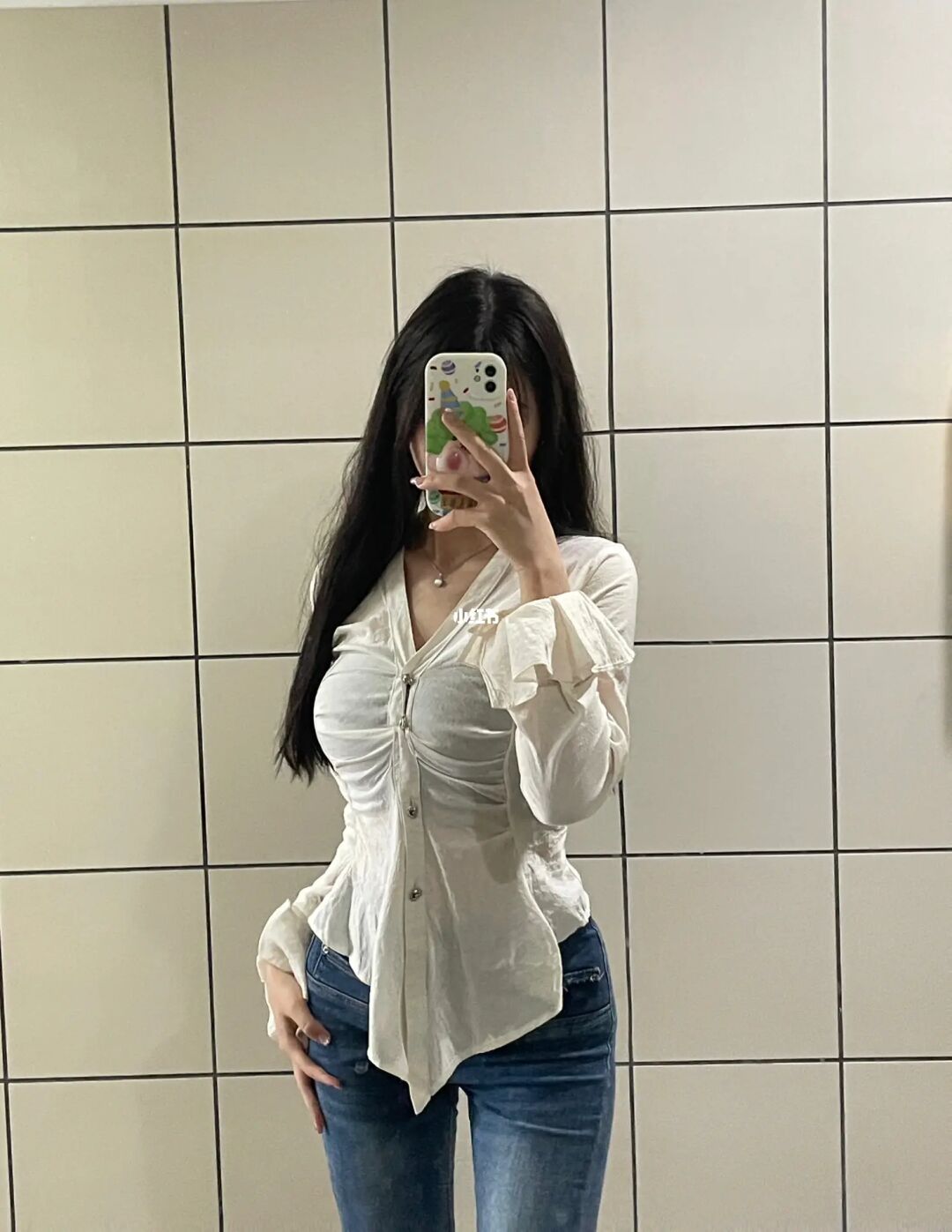 节后终于熬到周五………… 那女的