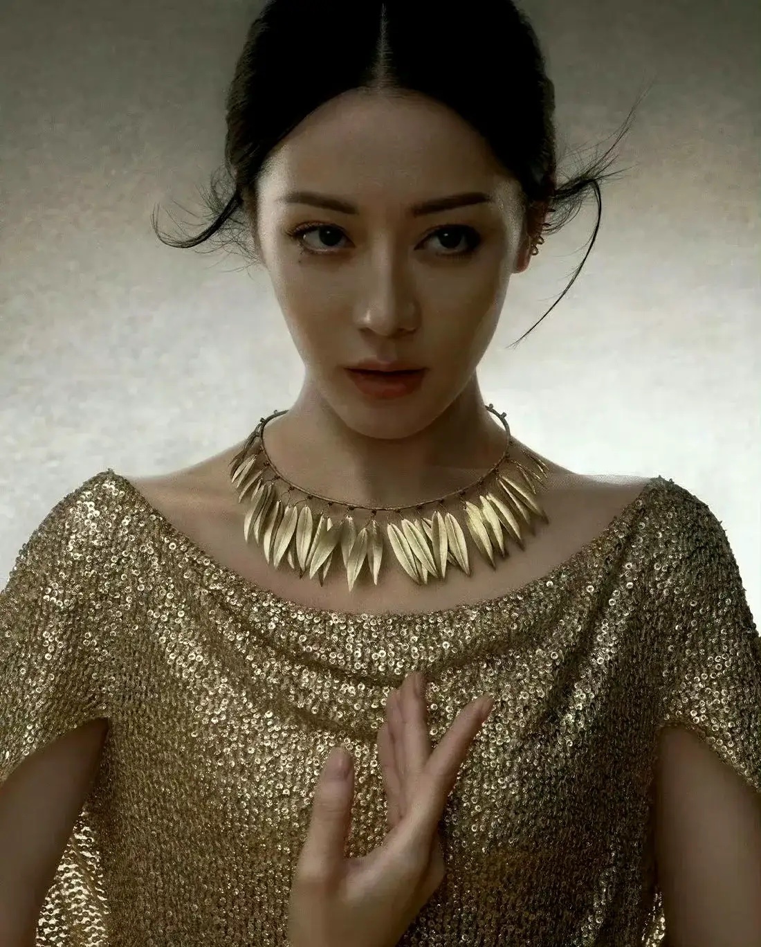 #迪丽热巴五套迪奥高定#Dior全球品牌大使迪丽热巴简直是行走的时尚炸弹！五套D