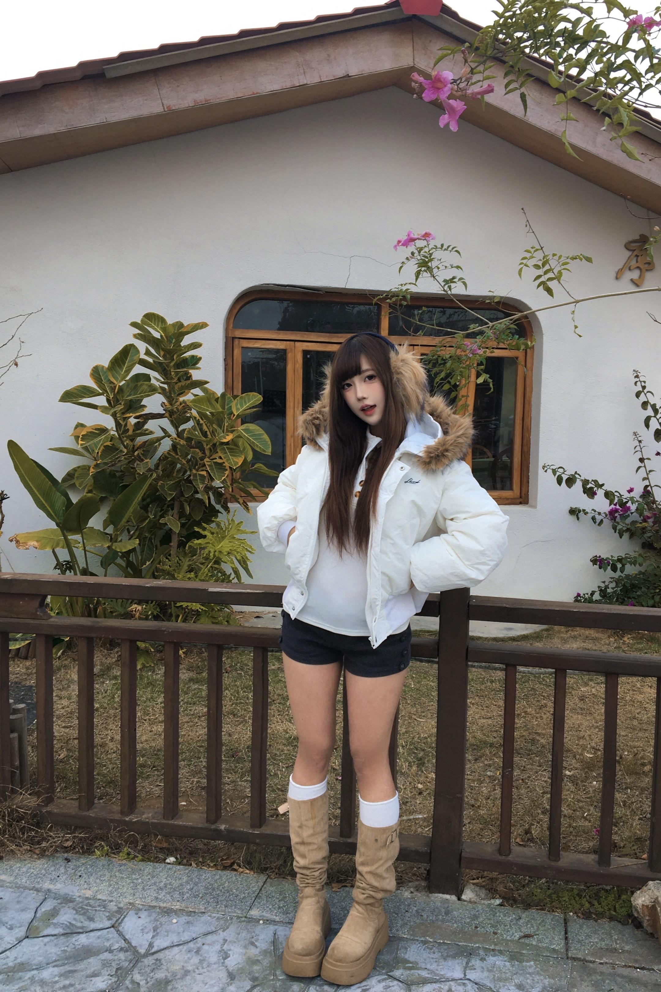 说永远太远了 明天陪我吃早饭吧