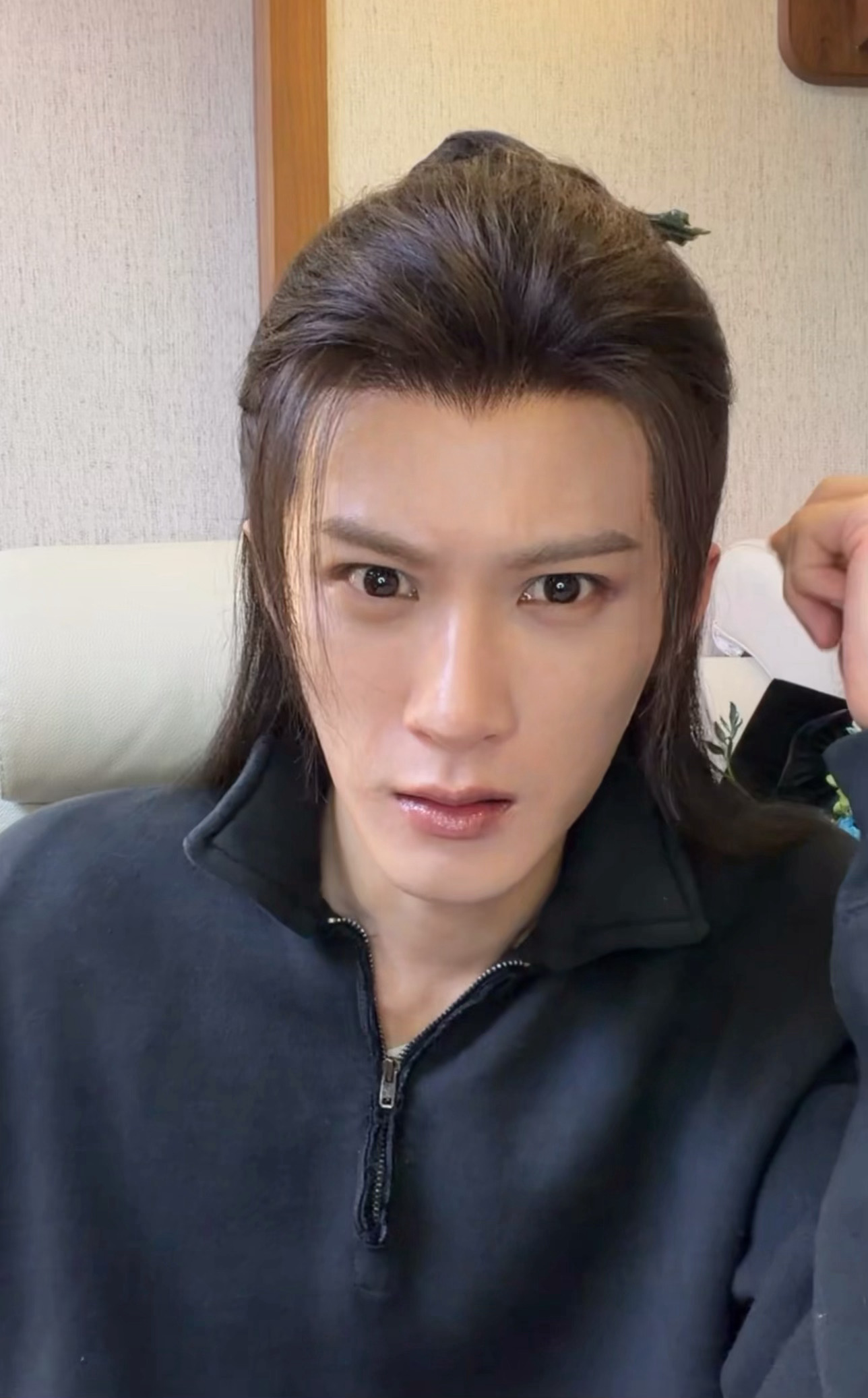 霸道老公强制爱：好难也得唱，好难也得学！ 