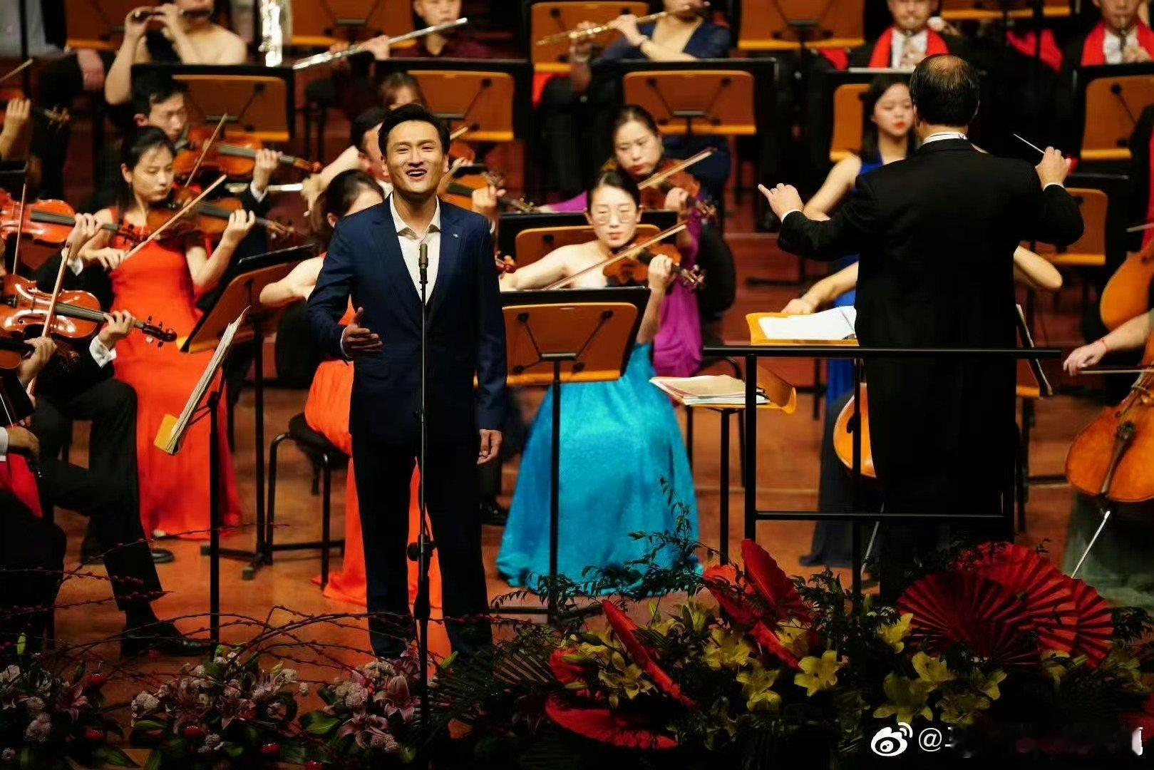 第一次见选手是来音综招生的 音综选手唱青藏高原像儿歌一样轻松  马小明在声鸣远扬