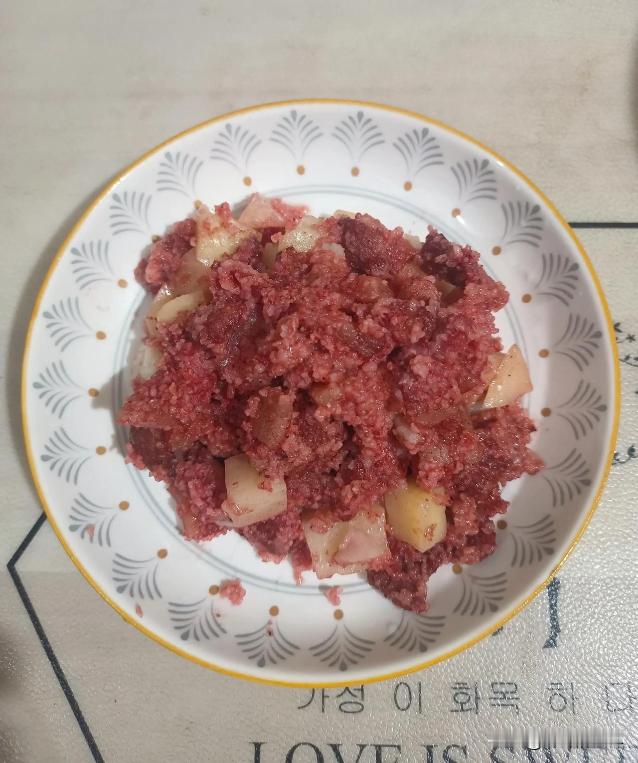 高端的食材，往往需要最朴素的烹饪方法，就像我粗人下厨，搞熟第一。
简单生活，吃饱
