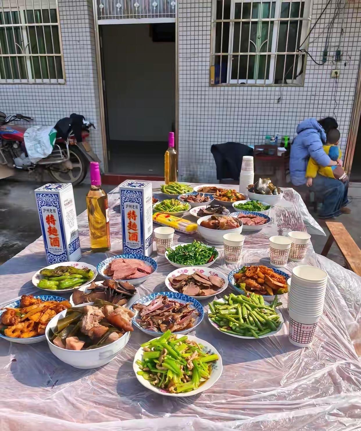 除夕年夜饭，在你们那里是什么档次？