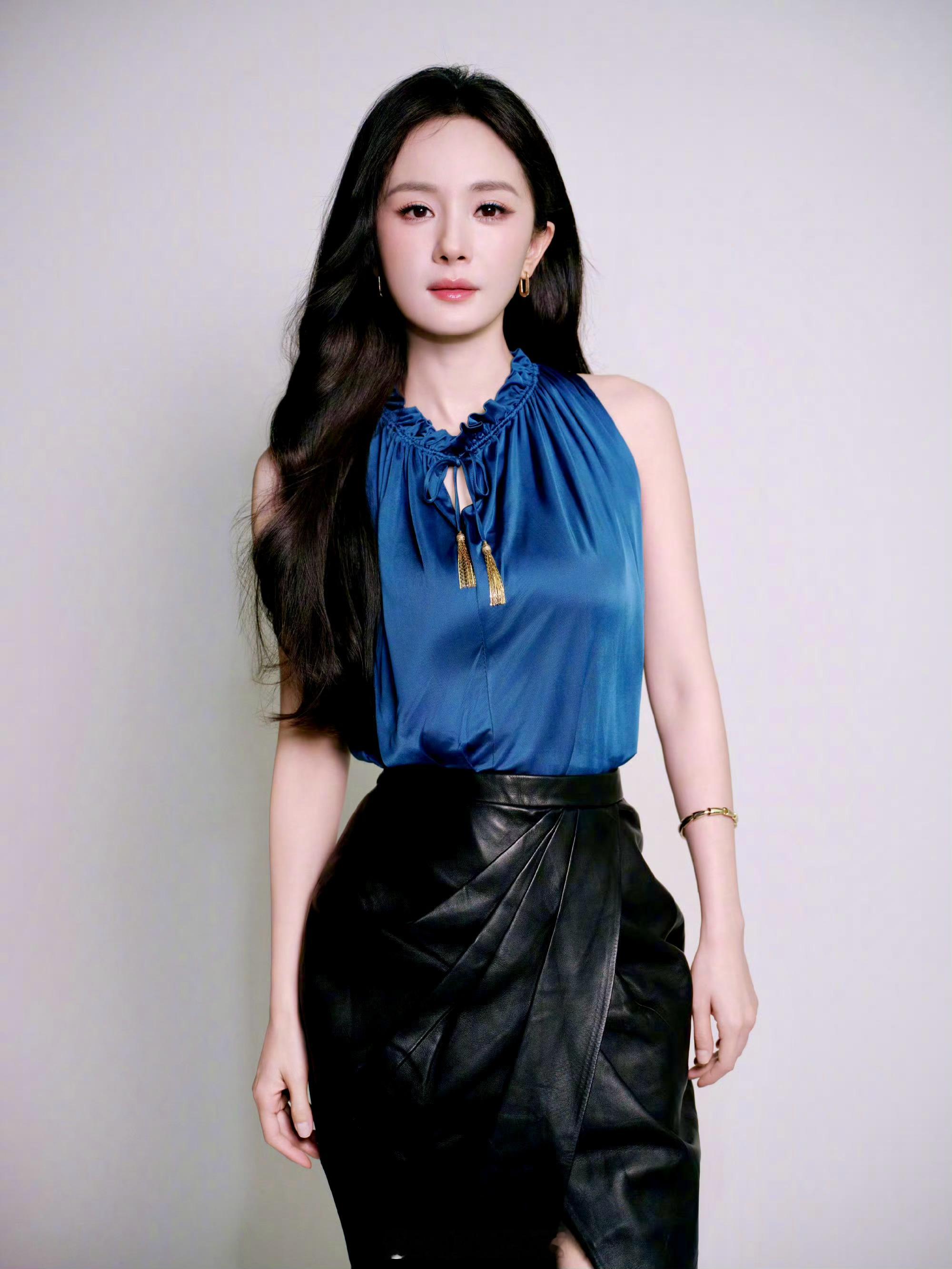 杨幂超话大幂幂 太美了、和享界G9真的太塔了杨幂亮相享界G9发布会直接美到出圈。
