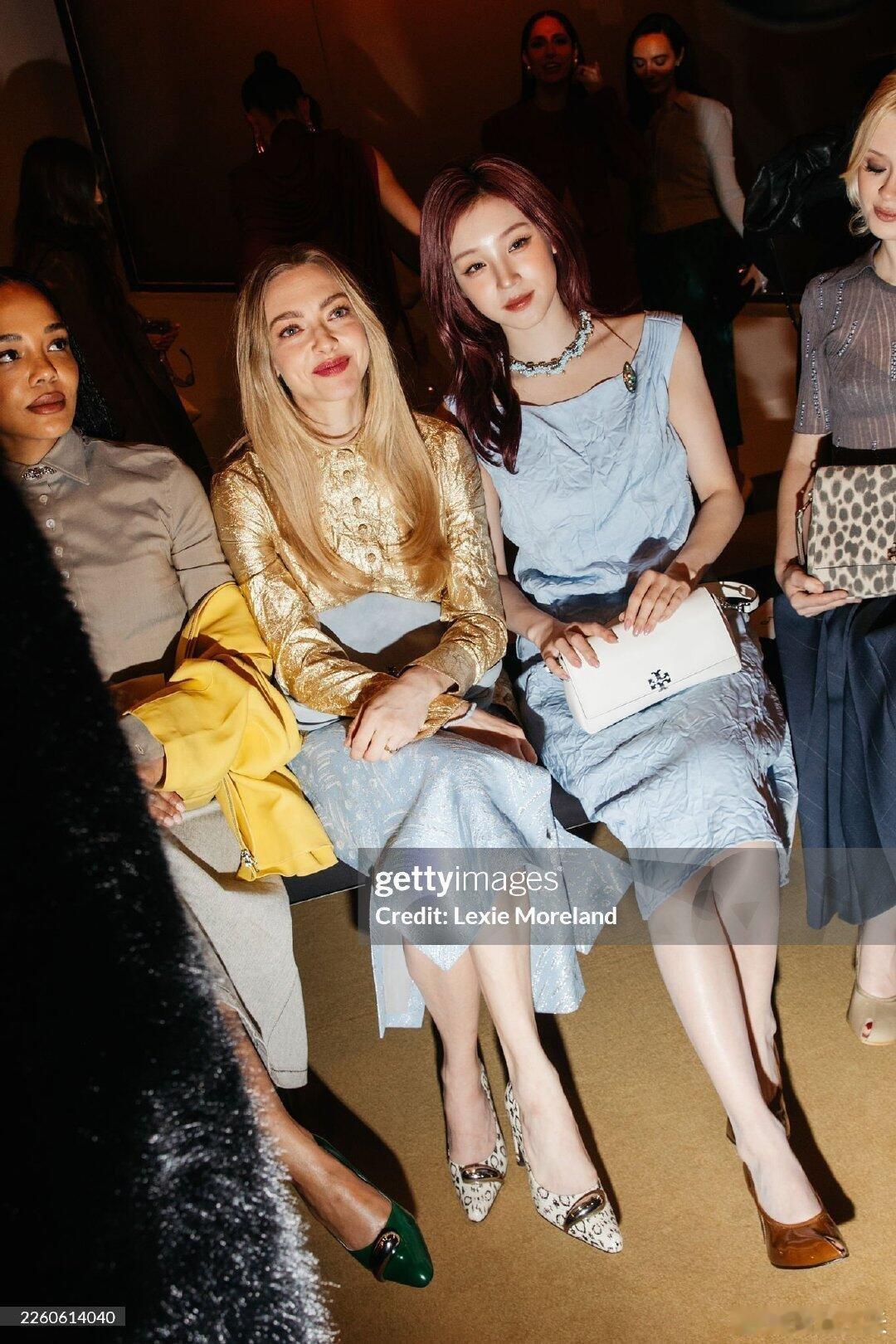 纽约时装周TORY BURCH秀场上的宋雨琦，好美好闪耀✨宋雨琦时装周营业状态纽