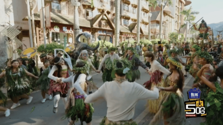 鹿晗说我是邓超我同意五哈不播鹿晗愚人节发博哈哈哈哈哈 邓超刚被节目组打假，鹿晗又