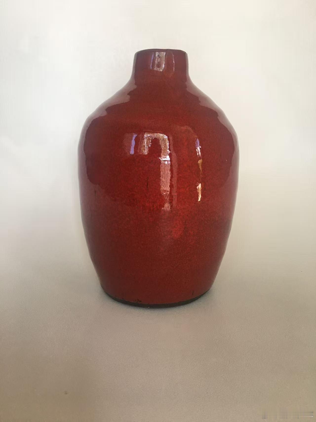 每周鉴赏收藏精品之北宋钧窑红釉梅瓶        至今为止，北宋钧窑铜红釉瓷器，